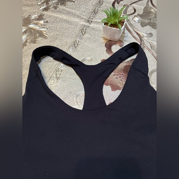 🖤🖤Old Navy active Women's Black Sports Bra size M 🖤🖤drawer(4) - Picture 2 of 5